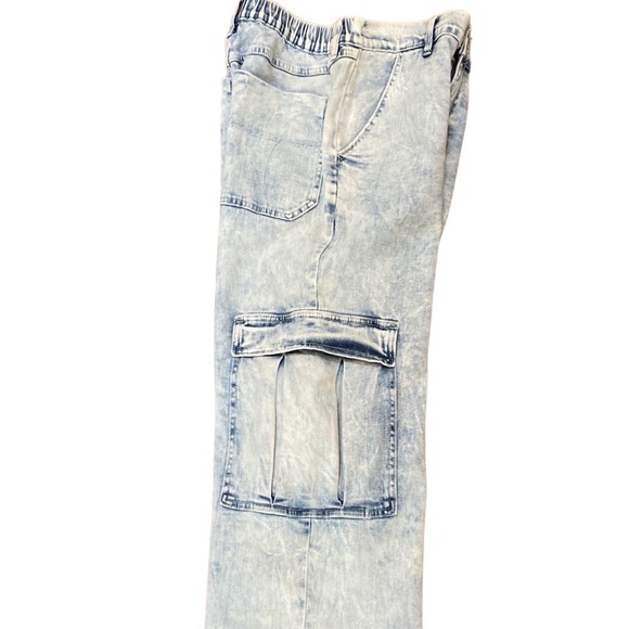 Abound Wide Leg Jeans - Picture 3 of 8